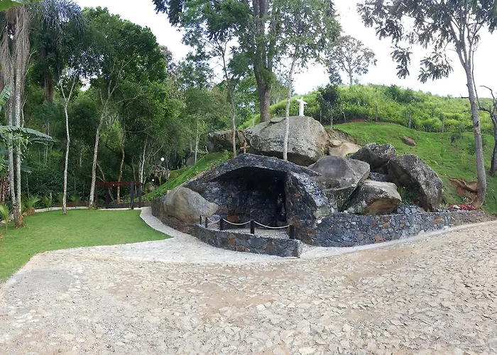 Hotel E Pousada Carvalho