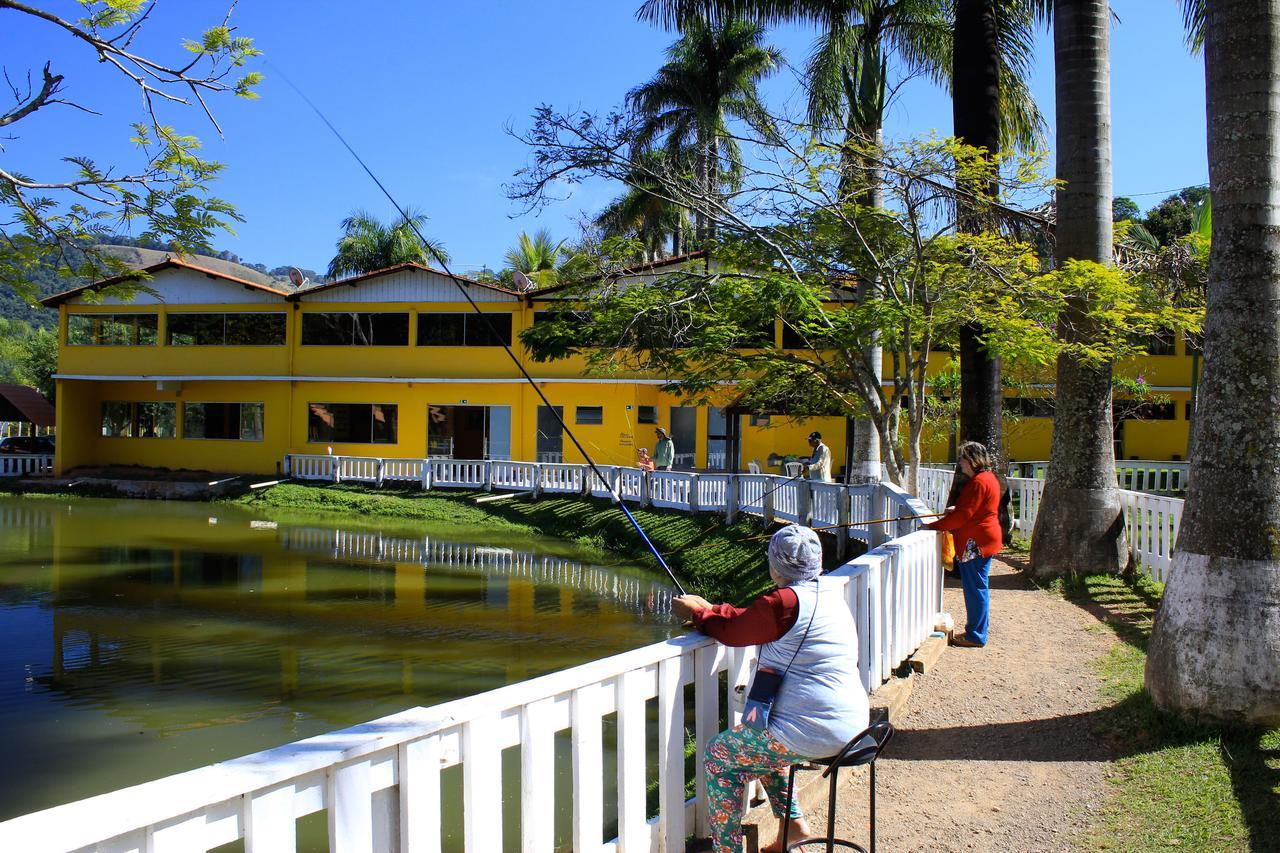 Lodge E Carvalho *